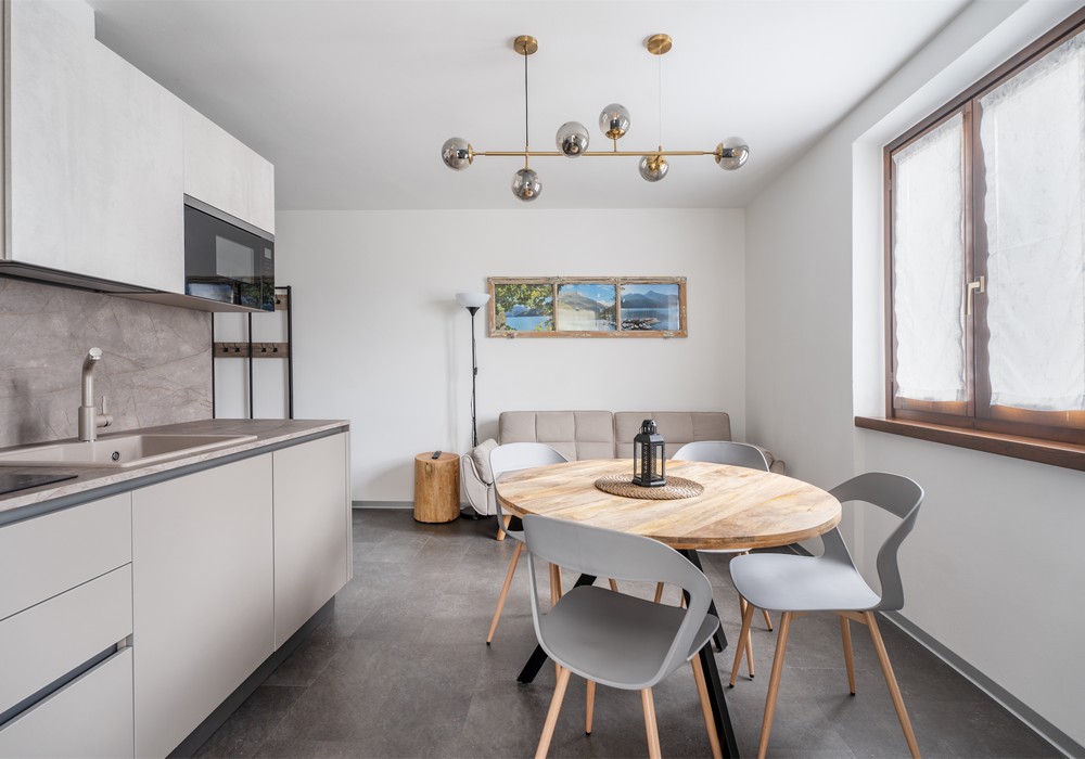 Residence Alessio | Appartamento Deluxe con balcone al primo o secondo piano