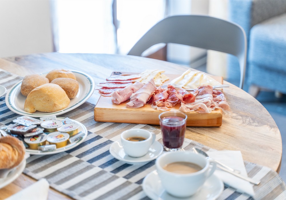 Residence Alessio | Appartamento Deluxe con balcone al primo o secondo piano