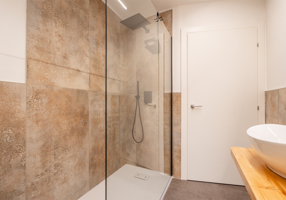 Residence Alessio | Appartamento Deluxe con balcone al primo o secondo piano