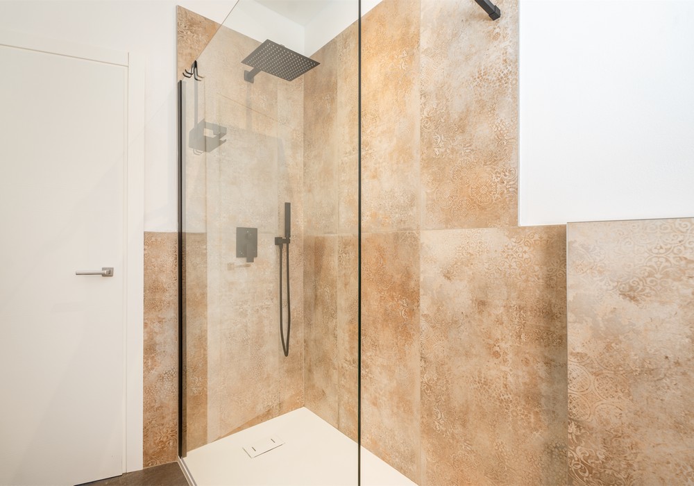 Residence Alessio | Deluxe-Appartement mit vorderem Balkon