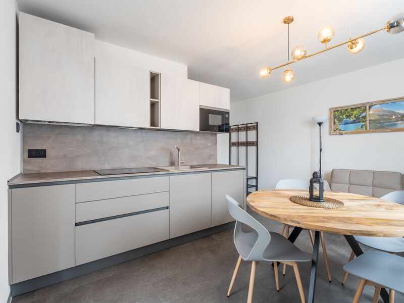 Deluxe-Appartement  mit Terrasse  im ersten oder zweiten Stockwerk